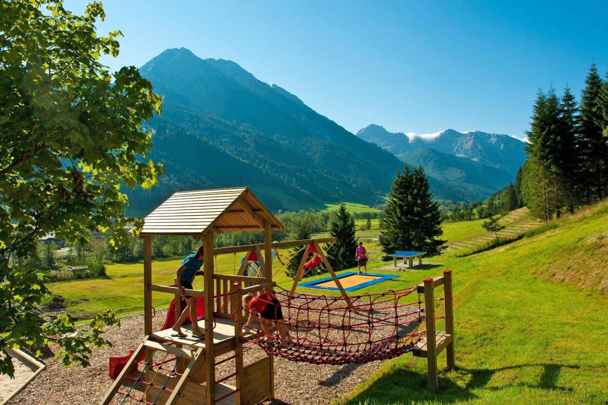 Familien- Und Wellnesshotel Hanneshof Kleinarl Esterno foto